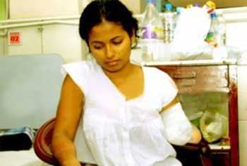 VIDEO: Hospital staff responsible for amputation of law student�s arm - report 