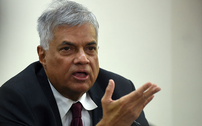 Ranil calls for parliament debate on Sri Lankas foreign exchange crisis