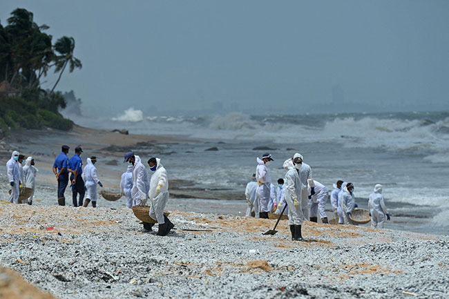 Sri Lanka extends shoreline cleaning by 6 more months