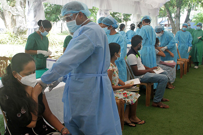 COVID vaccination clinics operating island-wide today
