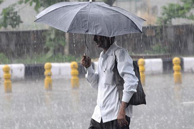 Fairly heavy showers expected in four provinces