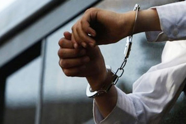 Prison medical officer arrested for supplying mobile phones to female inmates