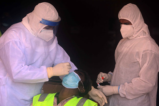 Sri Lanka confirms another 15 coronavirus deaths, 458 new cases
