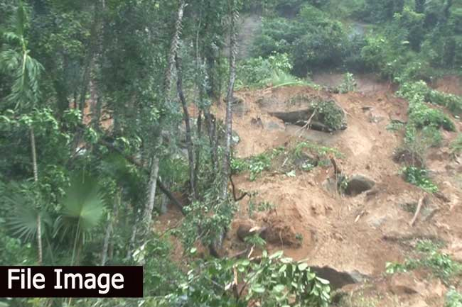 One rescued, two missing in earth slip in Kegalle