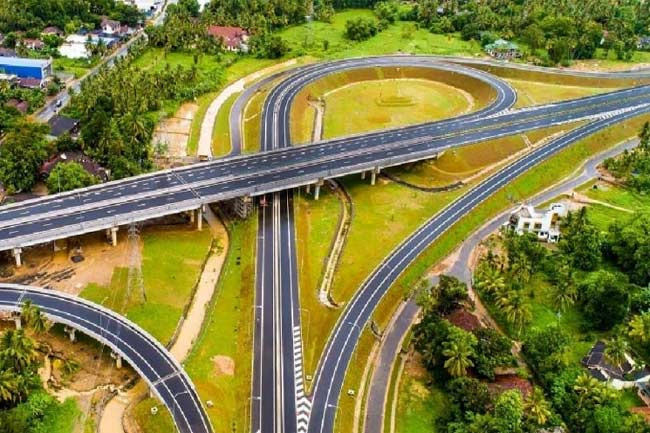 Mirigama-Kurunegala section of Central Expressway to be vested with public