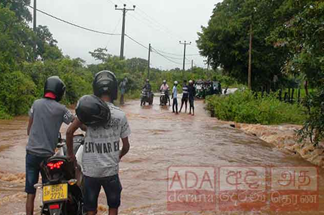 Deduru Oya spill gates opened, people in low-lying areas urged to evacuate
