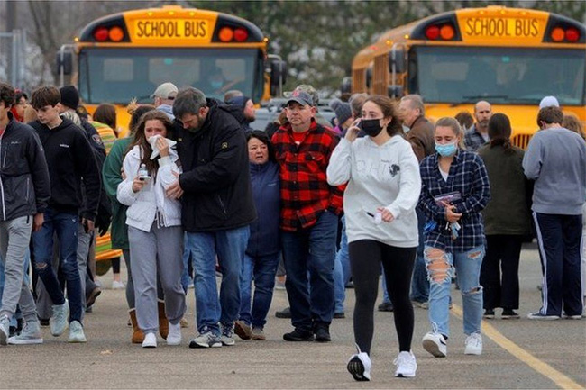 Three students killed, eight others injured in U.S. school shooting
