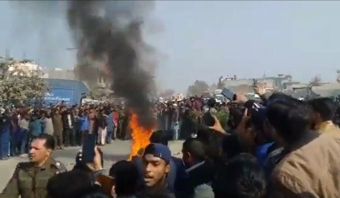 Mob tortures Sri Lankan factory worker to death in Pakistan, burns his body
