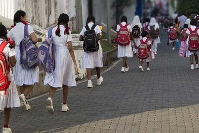 Schools reopen in Sri Lanka