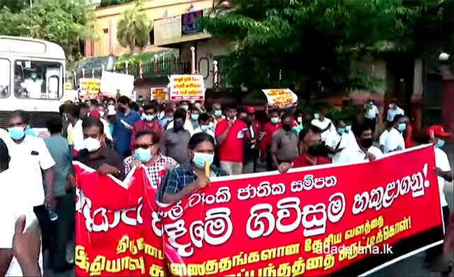 Heavy traffic due to JVP protest in Colombo