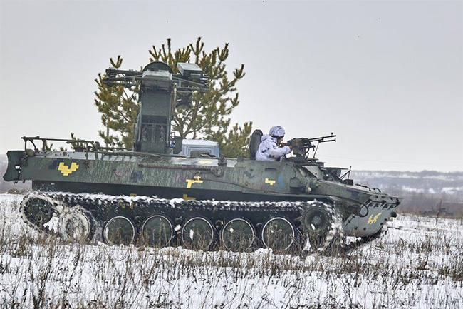 Several countries including UK, US urge nationals to leave Ukraine