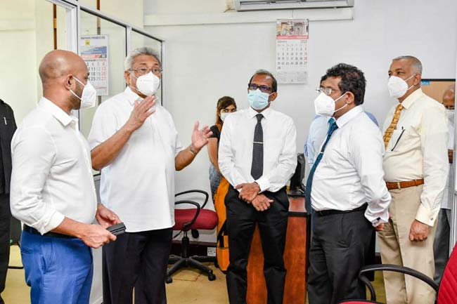 President makes sudden inspection visit to Sustainable Energy Authority
