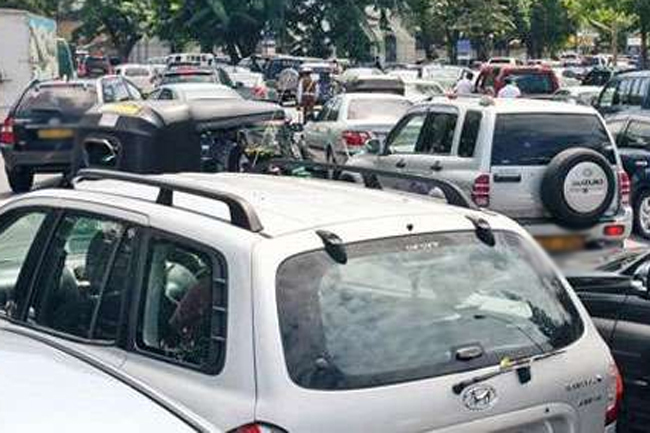 Heavy traffic in Town Hall due to UNP protest