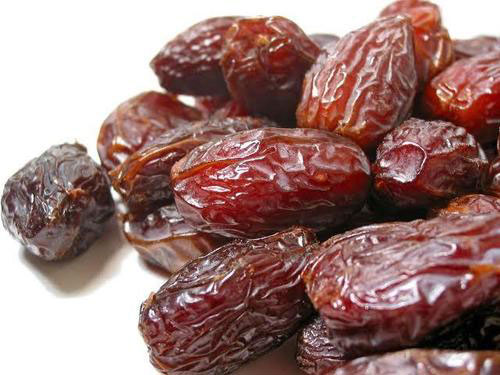 Special import levy on dates reduced to Rs. 01