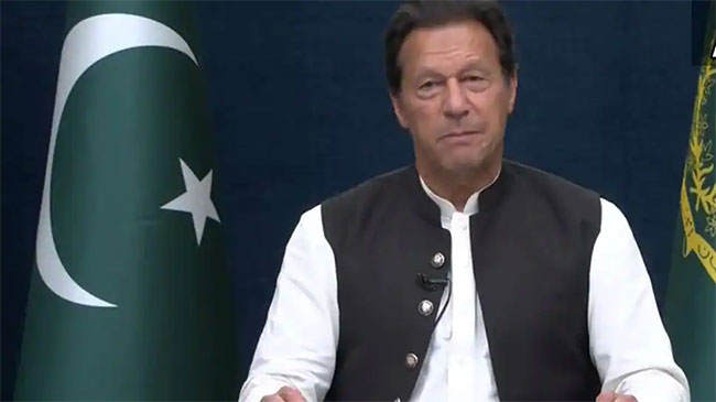 Pakistan deputy speaker blocks no-trust vote against PM Imran Khan