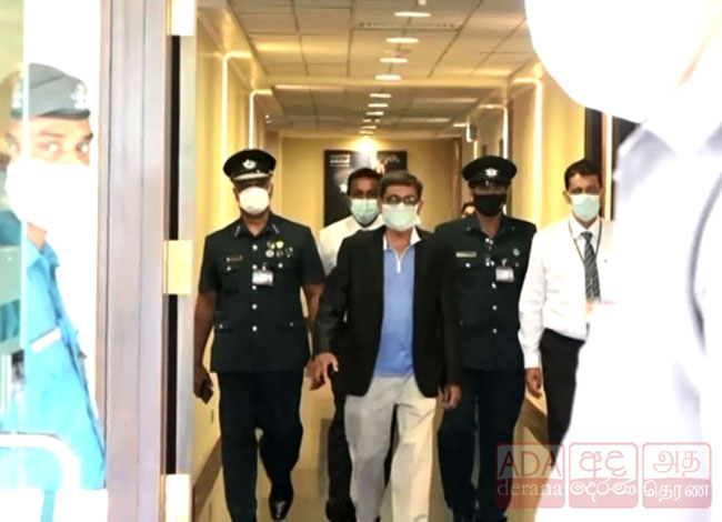 Dr. Nandalal Weerasinghe arrives from Australia for appointment as CBSL chief