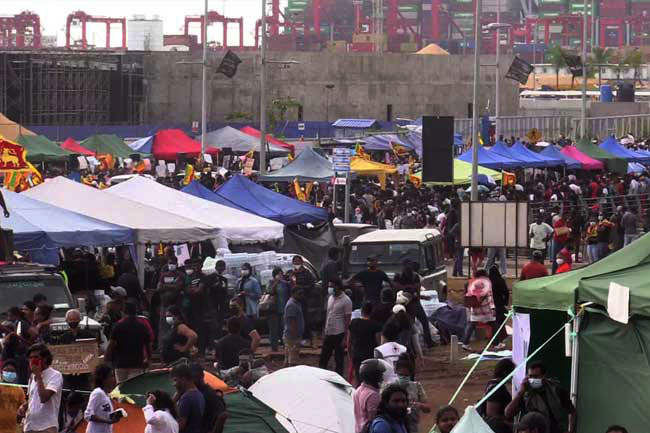 Galle Face protest enters day six as PM offers talks