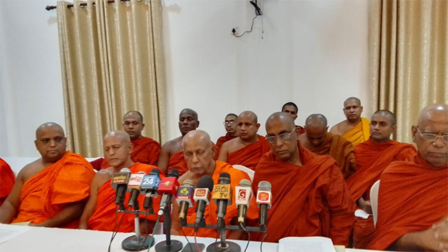 Mahanayaka Theros sound warning to Sri Lankas political leaders
