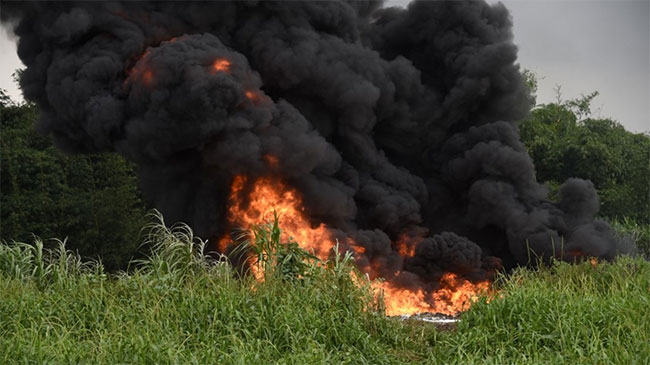 Over 100 killed in explosion at illegal oil refinery in Nigeria