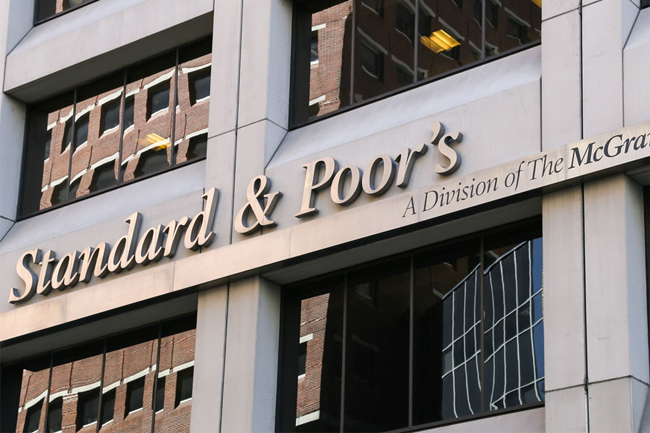S&P downgrades Sri Lanka to selective default after missed payment
