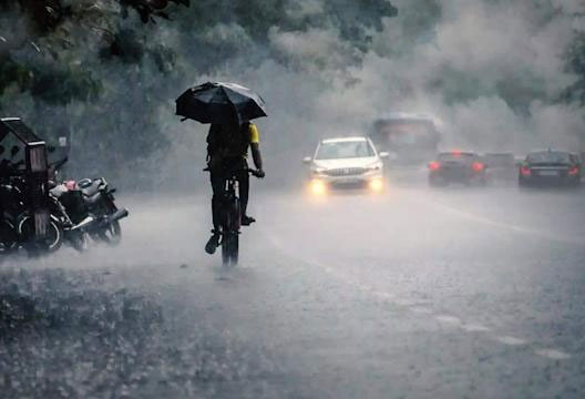 Heavy showers forecasted for several provinces