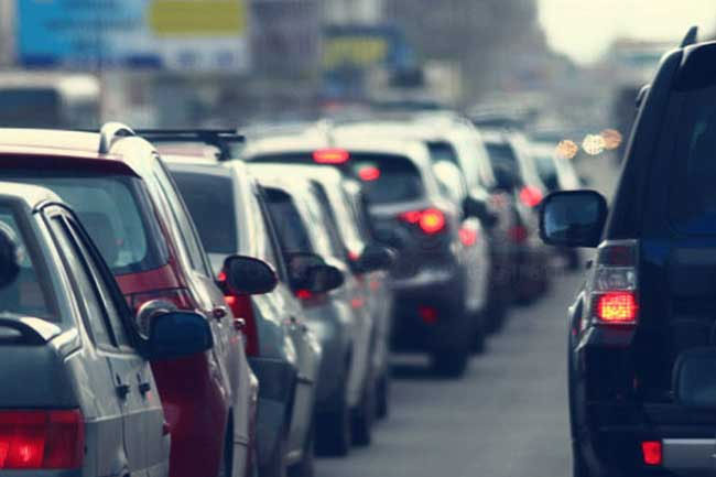 Protesters block Baseline Road demanding fuel