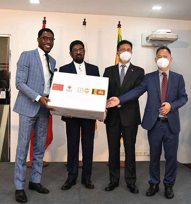 UNFPA and China provide medical equipment to Ministry of Health