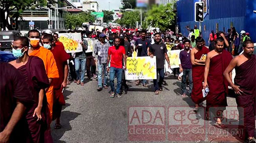 Heavy traffic in Colombo due to protest march