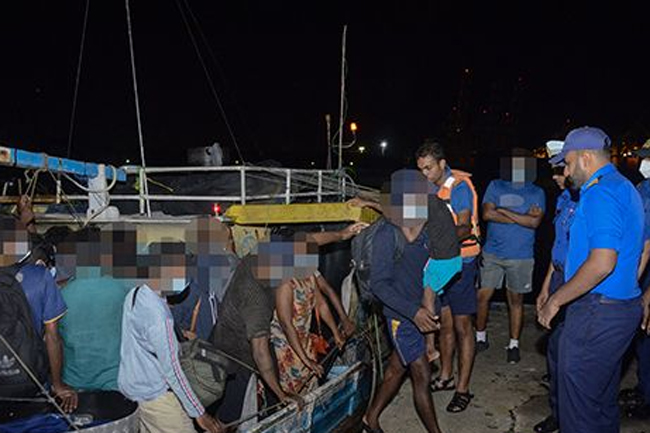 Navy apprehends 35 more people attempting to illegally migrate