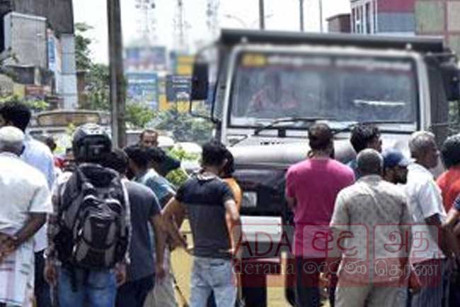 Traffic congestion reported near Panchikawatte Junction