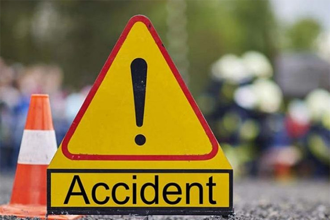 One dead, several injured after bus topples down precipice