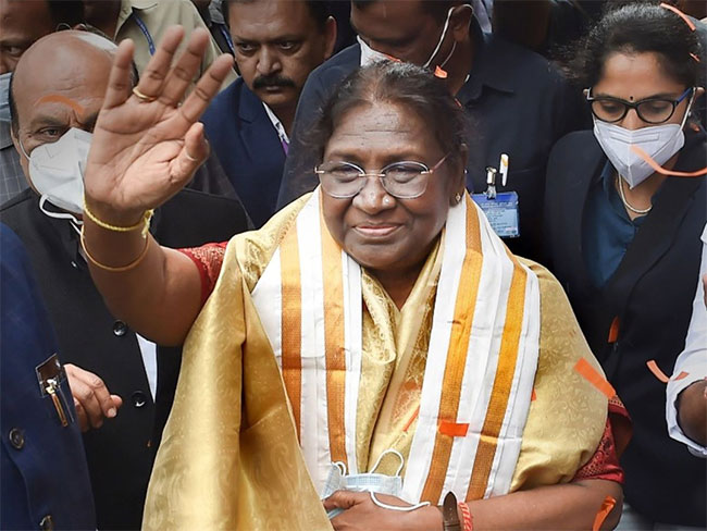 Ethnic minority woman Draupadi Murmu wins Indias presidential election