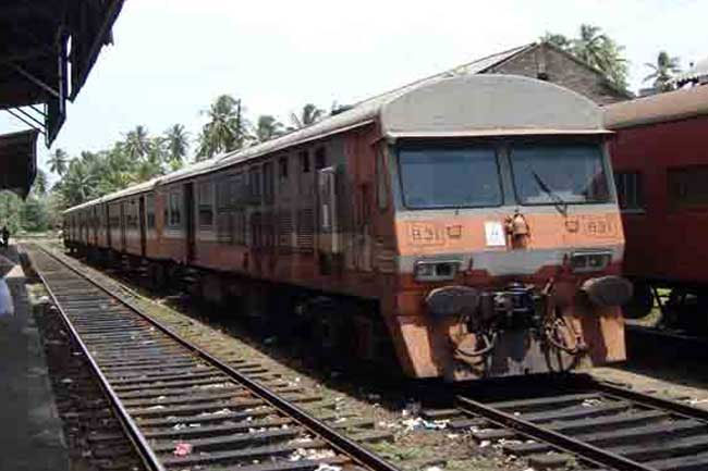 Trains delayed on Kelani Valley Line