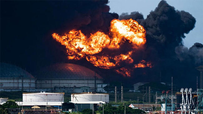 17 missing, 121 hurt, 1 dead in fire at Cuban oil facility