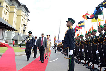 President visits Army HQ...