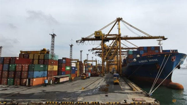 Sri Lanka suspends import of over 300 items