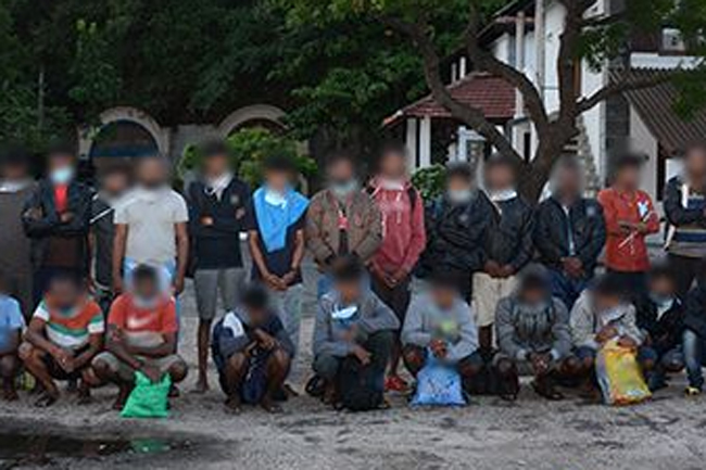 44 arrested as navy foils multiple illegal migration attempts  