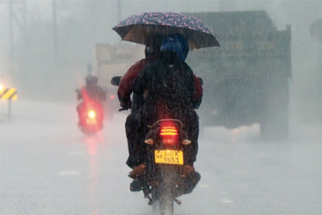 Prevailing heavy rains to reduce today?