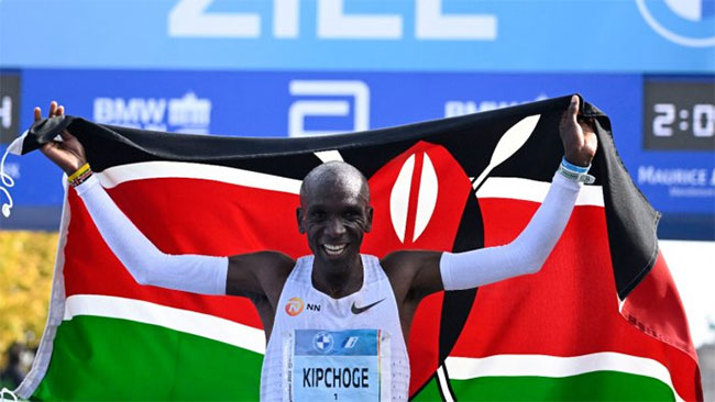 Eliud Kipchoge breaks his own world-record Marathon time in Berlin