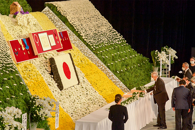 President Ranil pays last respects to former Japanese PM Shinzo Abe
