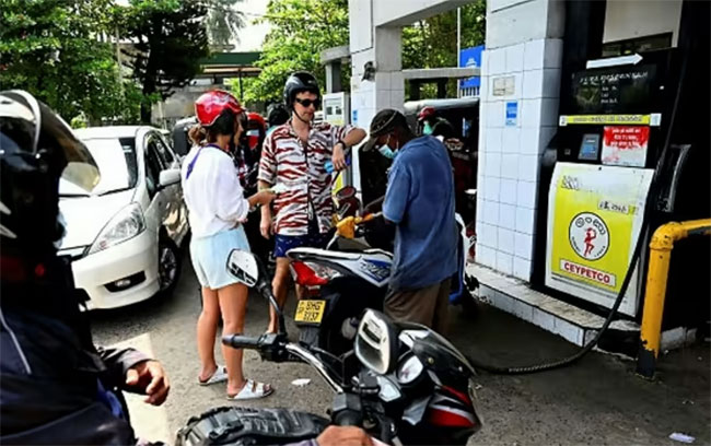 Sri Lanka introduces ‘Tourists Fuel Pass’ for foreign travelers