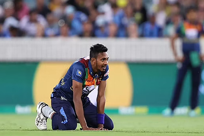 Dushmantha Chameera out of T20 World Cup 2022 with calf injury, Pramod  Madushan to sit out of Netherlands game