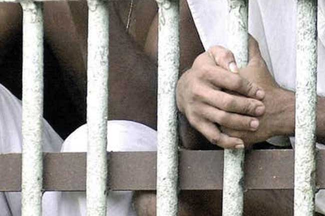 Presidential pardons for 8 LTTE prisoners