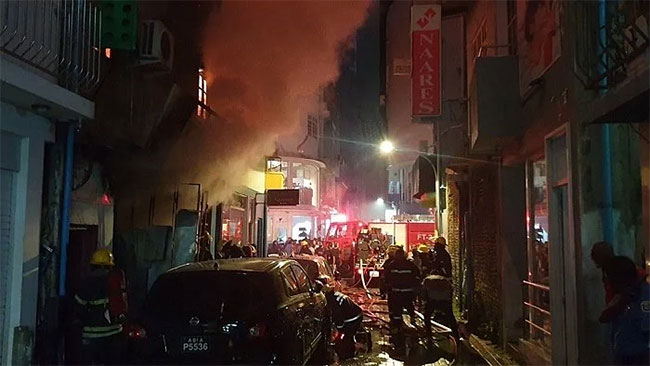 No reports of Sri Lankan victims in huge Maldives fire - foreign minister