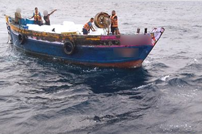 Navy nabs Indian trawlers carrying over 4,000kg of Kendu leaves