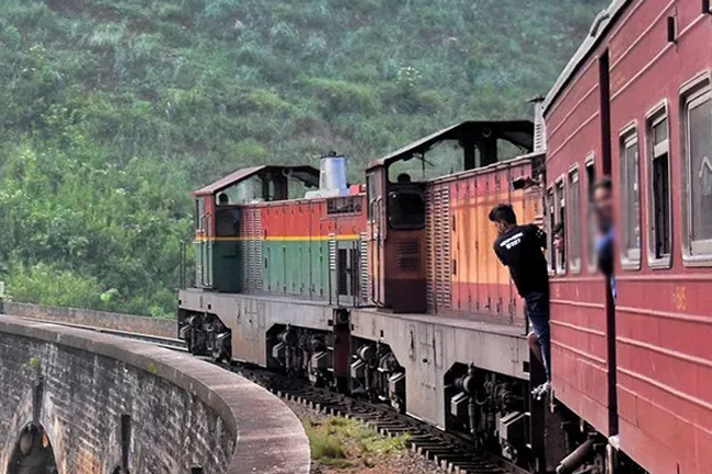 Night mail trains between Colombo Fort, Badulla cancelled today