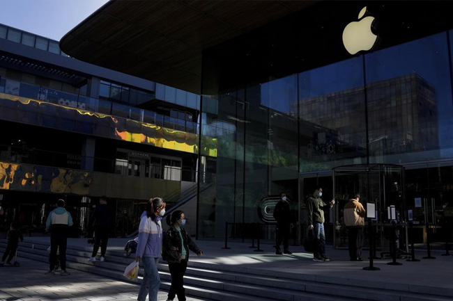 Apple fined 1 million euros by Paris court over App Store practices