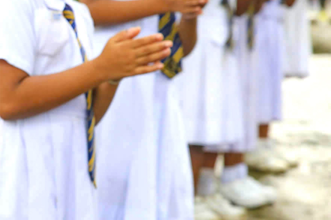 Schoolchildren to be given uniform material before March 20