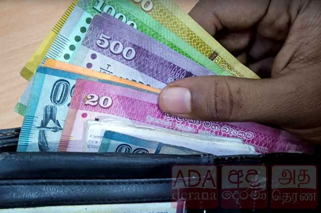 Gammanpila proposes to pay govt salaries on weekly basis
