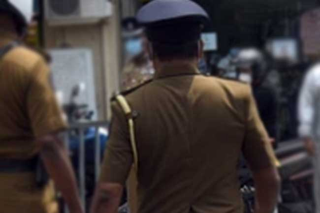 Police Officer arrested for soliciting bribe 